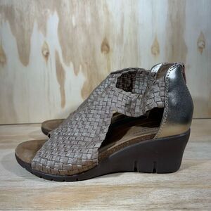 Comfortiva Alesha Wedge Sandals Women’s Size 8